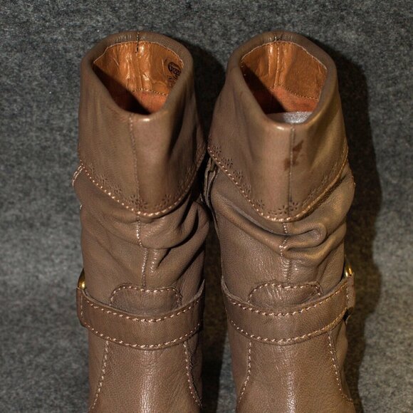 Fossil Women’s Brown Leather Ankle Boots – Size 7 | Buckle Strap | Pre-Owned - Picture 3 of 13